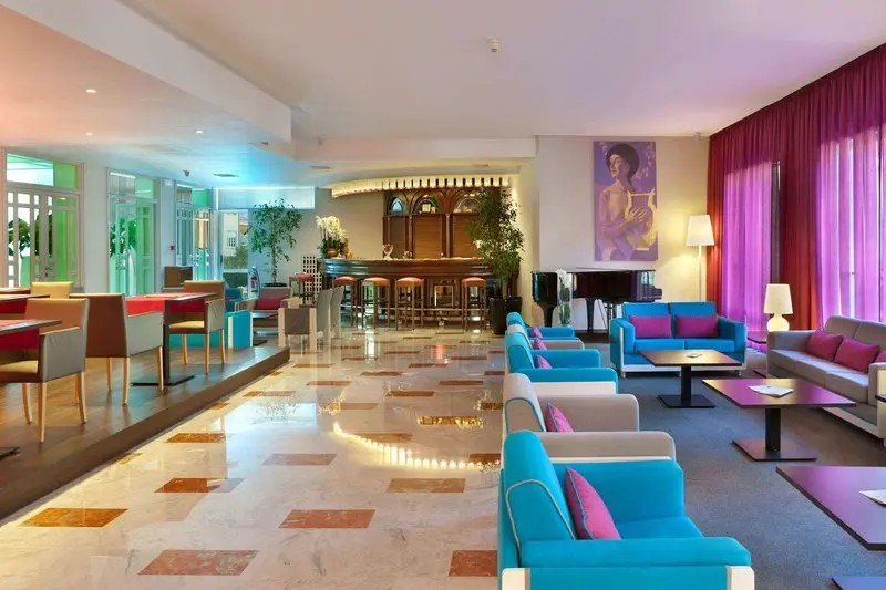 Continental Hotel gallery image 24