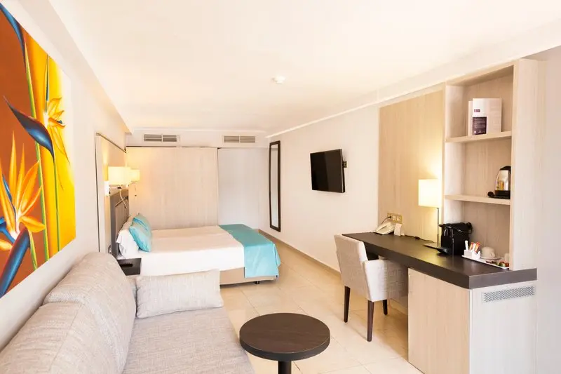 FergusStyle Bahamas Hotel gallery image 24