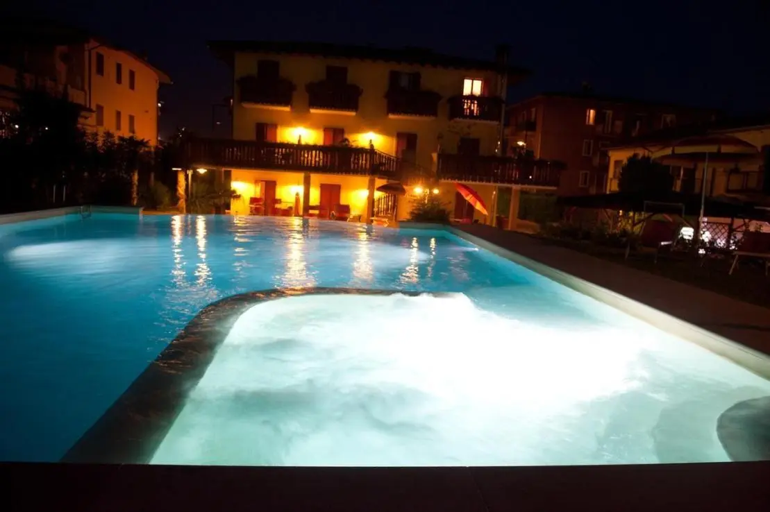 Hotel Romantic gallery image 2