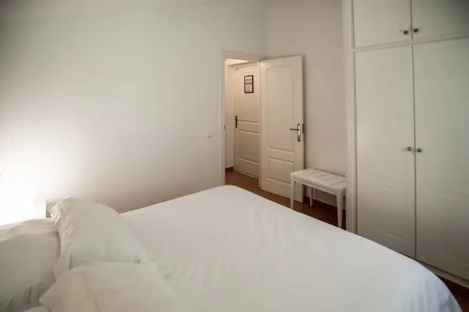 Desmais Apartments gallery image 23