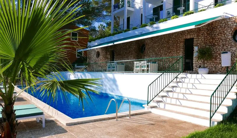 Desmais Apartments gallery image 2