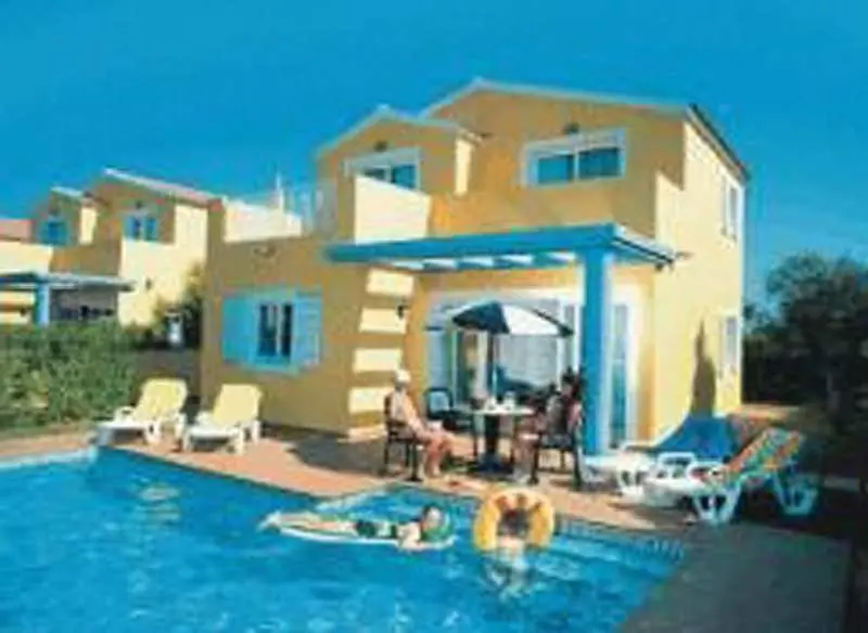 Amarillas Villas