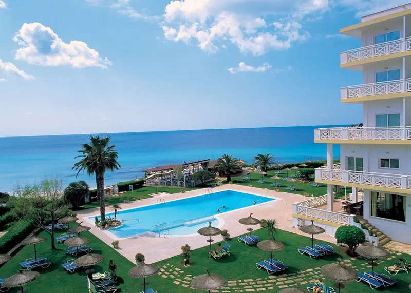 Santo Tomas Hotel