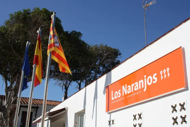 Los Naranjos Apartments gallery image 7