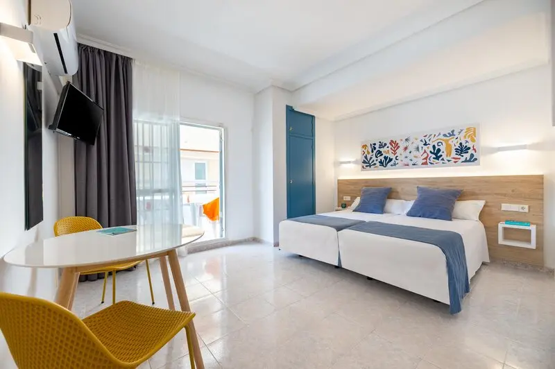 Lux Mar Aparthotel gallery image 4