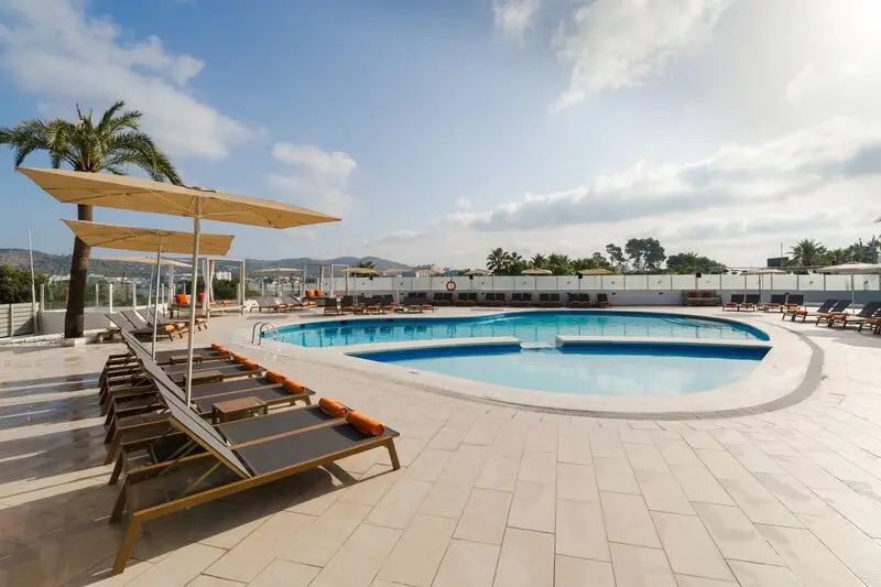 THB Ocean Beach Hotel gallery image 3