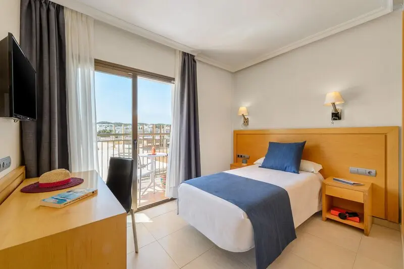 S'Estanyol Hotel gallery image 12
