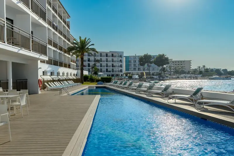 S'Estanyol Hotel gallery image 1