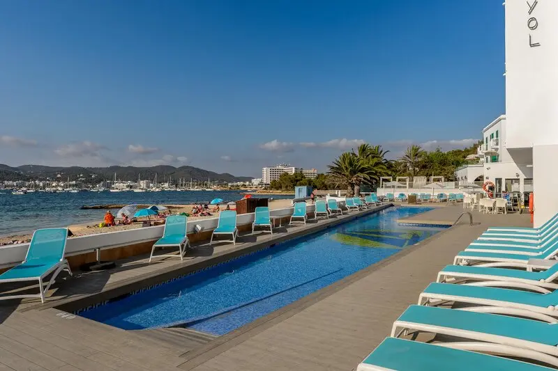 S'Estanyol Hotel gallery image 2