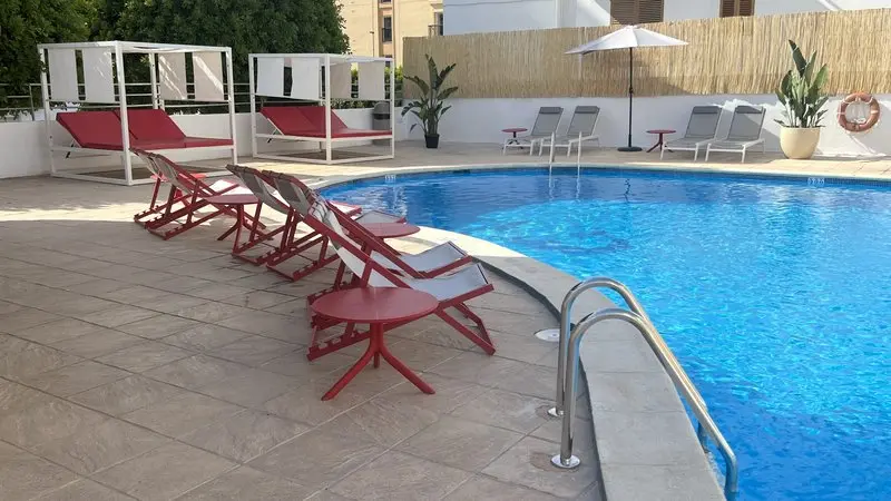 Poniente Playa Apartments gallery image 1