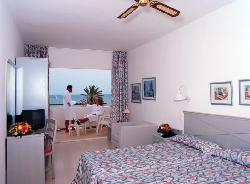 Grand Palladium White Island Resort & Spa gallery image 9