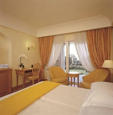 Palace Hotel gallery image 5