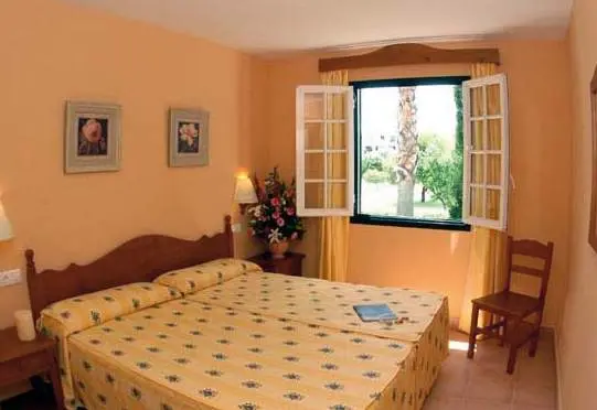 Grupotel Club Menorca gallery image 9