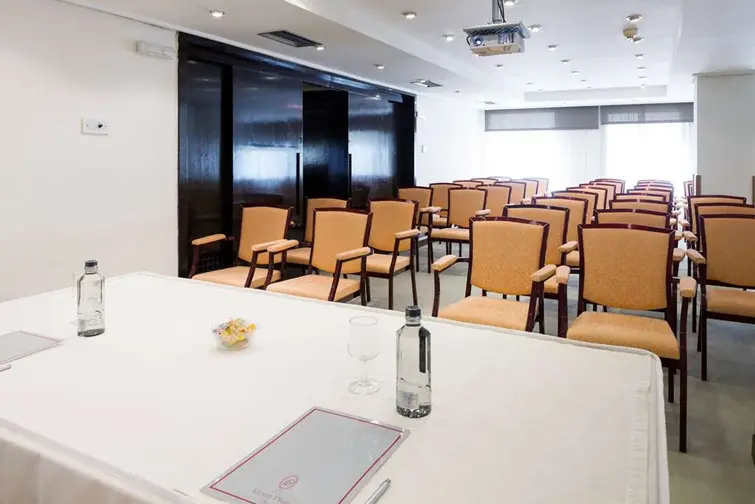 Hotel Royal Plaza gallery image 19