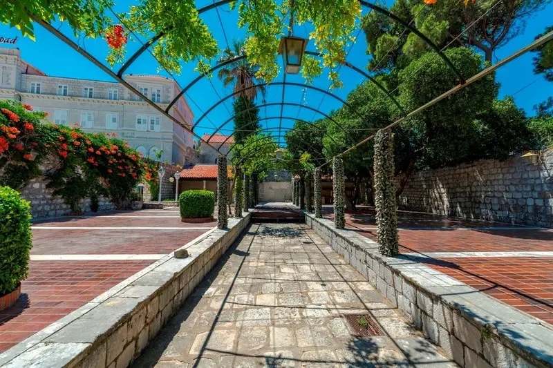 Lapad Hotel gallery image 18