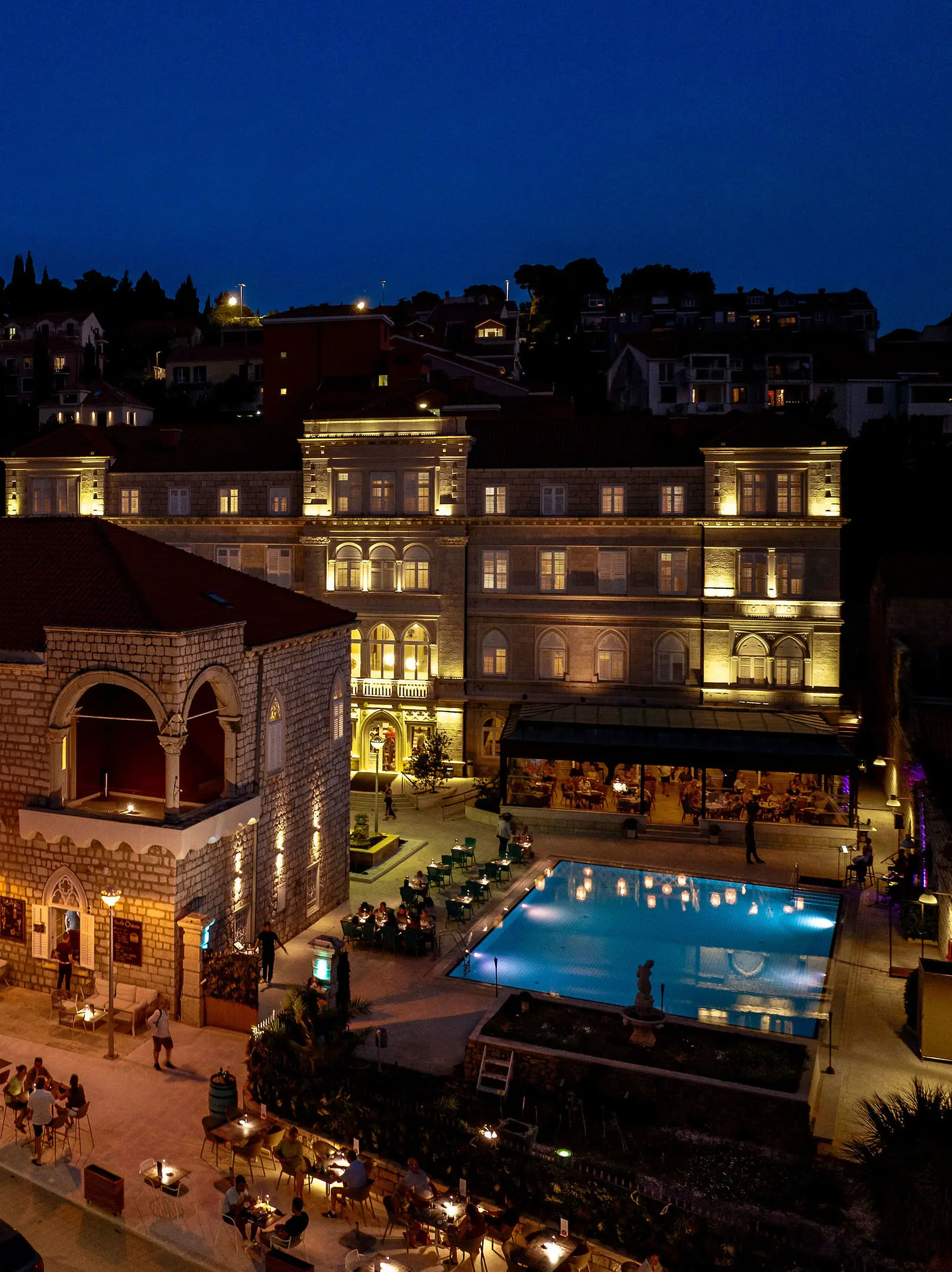 Lapad Hotel gallery image 6