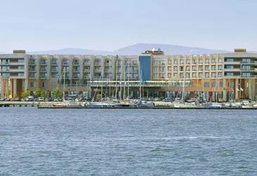 Real Marina Hotel & Spa