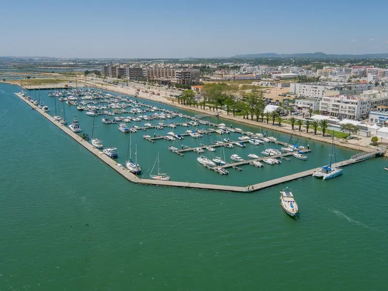 Real Marina Residence gallery image 20