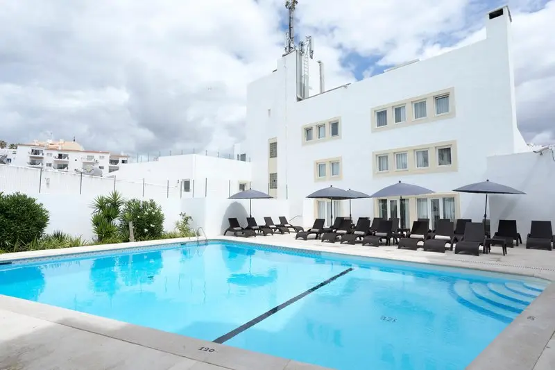 Carvoeiro Plaza Hotel gallery image 1