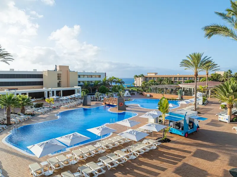 Iberostar Playa Gaviotas Park gallery image 2