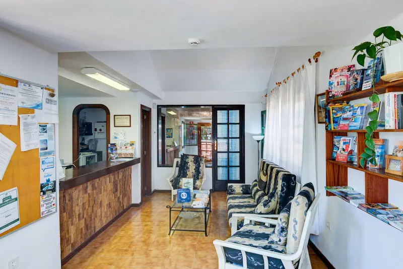 Las Acacias Apartments gallery image 6