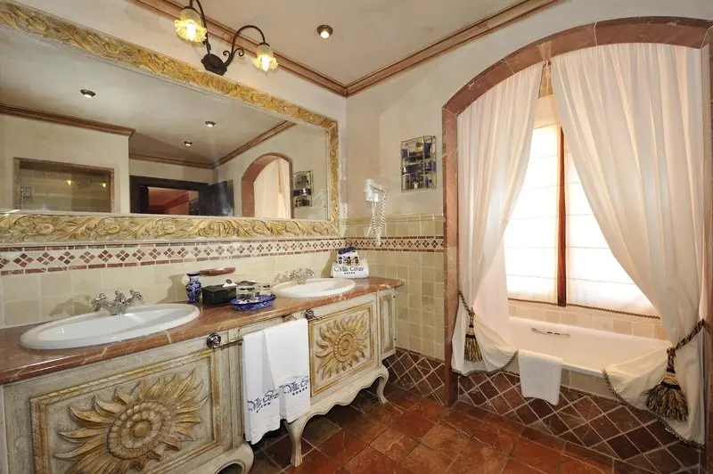 Europe Villa Cortes Hotel gallery image 4