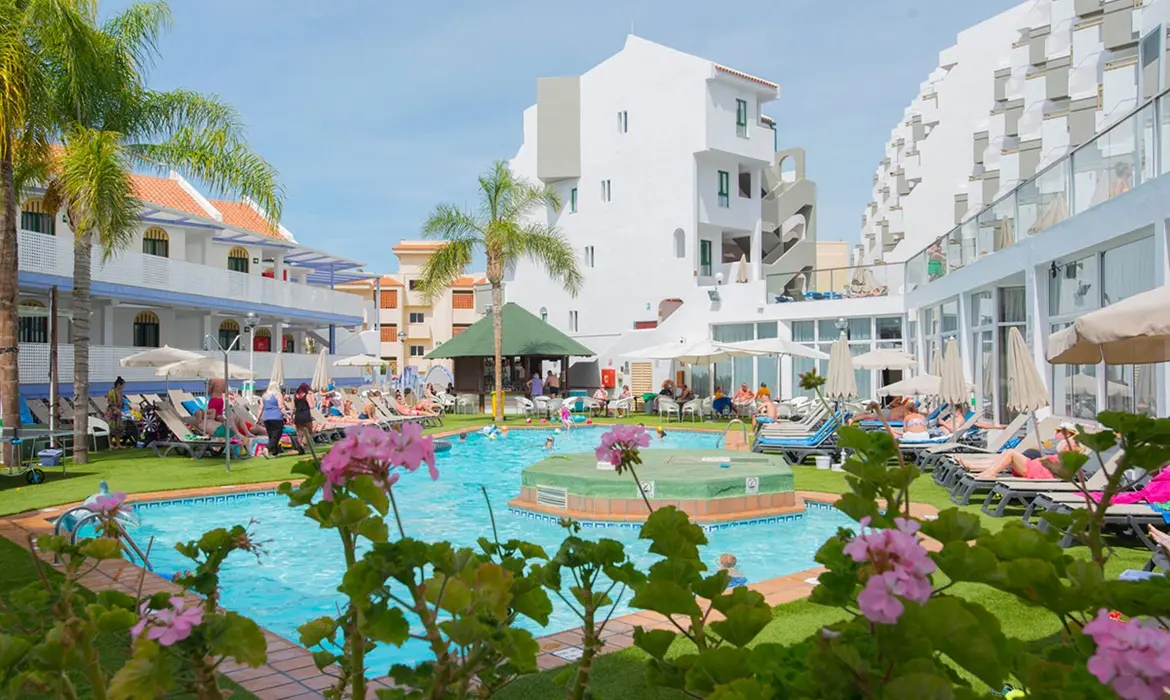 Playa Olid Suites & Apts