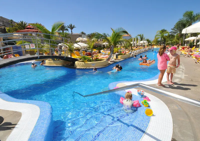Paradise Park Fun Lifestyle Hotel gallery image 5