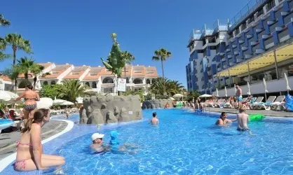 Paradise Park Fun Lifestyle Hotel