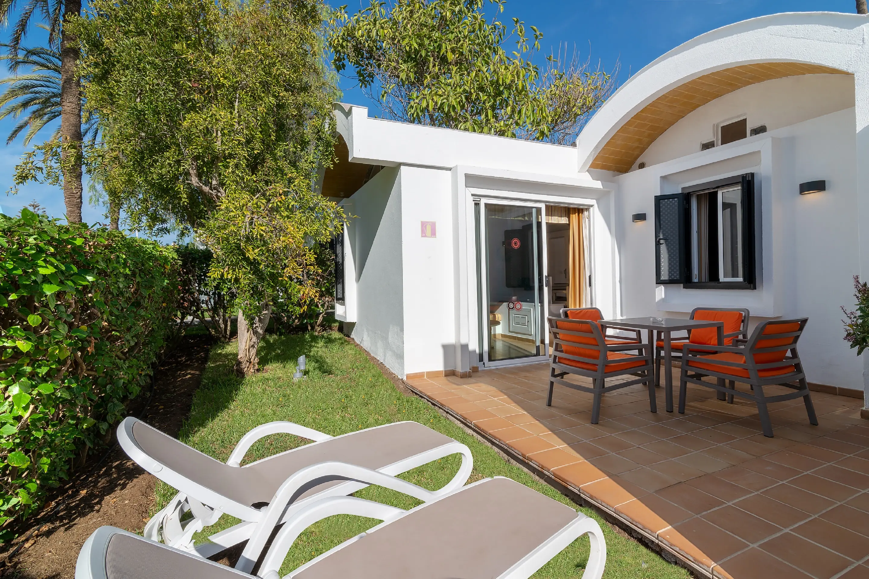 Cordial Biarritz Bungalows gallery image 26