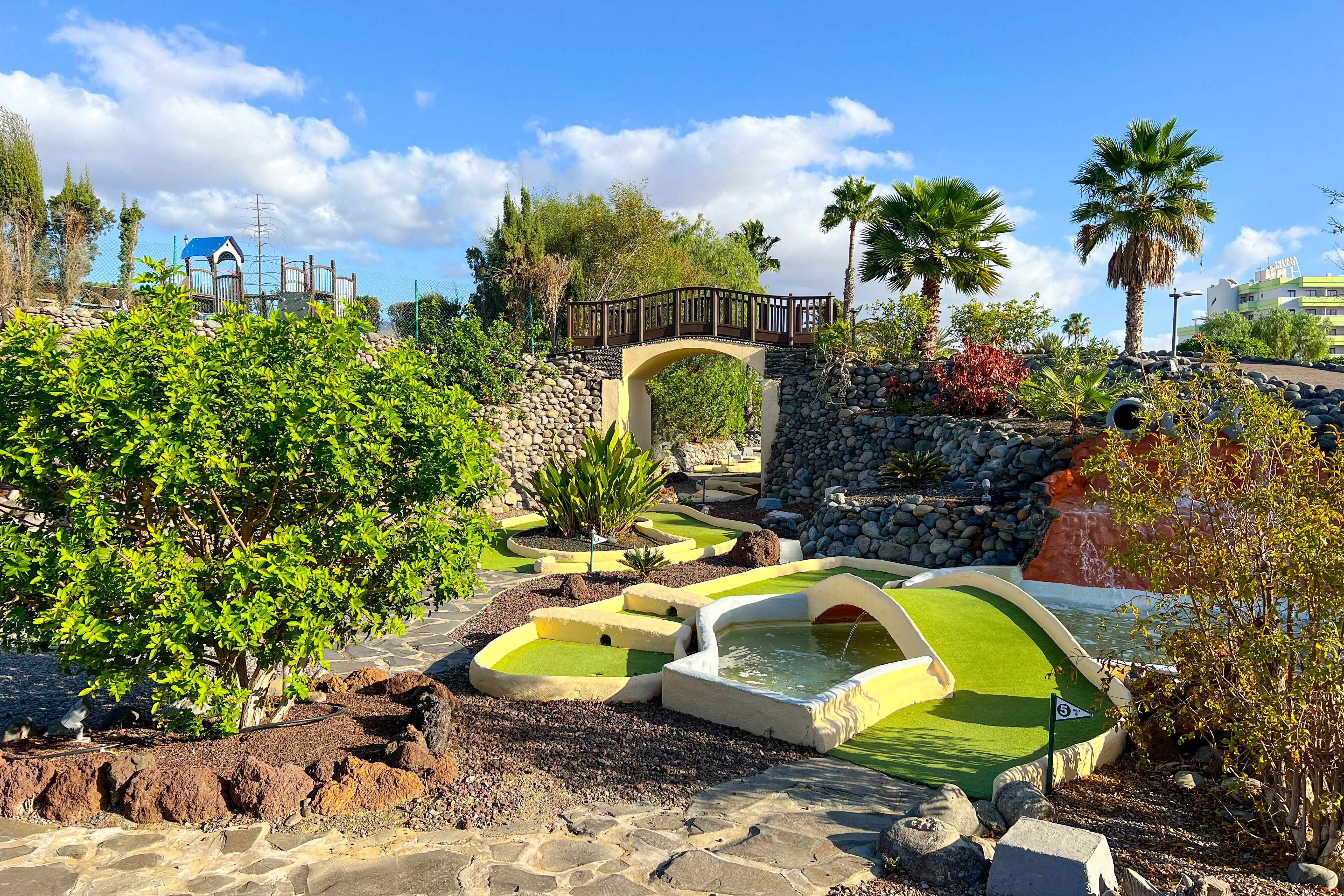 Cordial Biarritz Bungalows gallery image 27