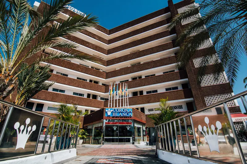 Corona Blanca Apartments gallery image 9