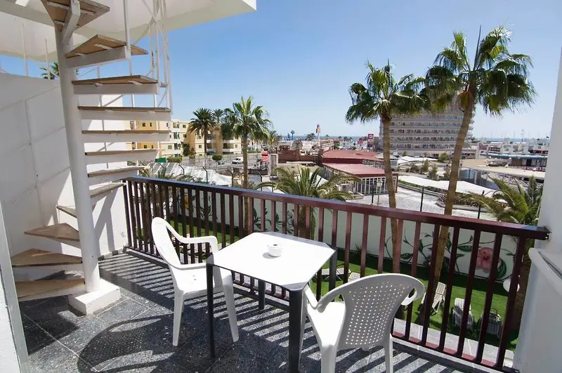 Corona Blanca Apartments gallery image 8