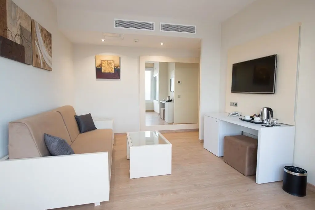 HL Suitehotel Playa Del Ingles gallery image 11