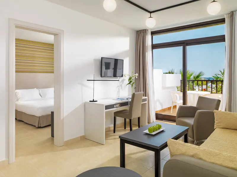 H10 Suites Lanzarote Gardens gallery image 11