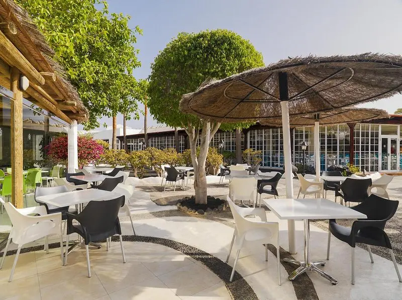 H10 Suites Lanzarote Gardens gallery image 8