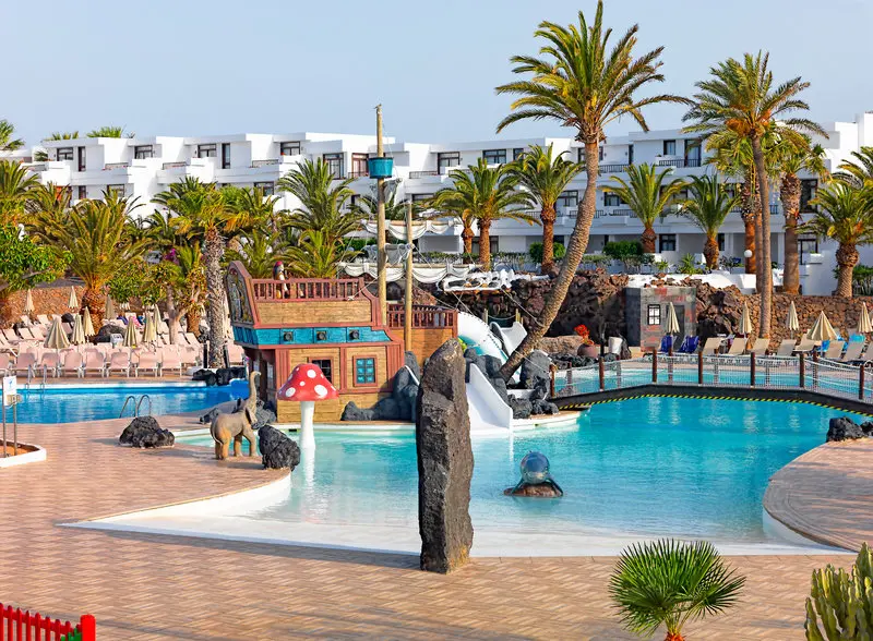 H10 Suites Lanzarote Gardens gallery image 4