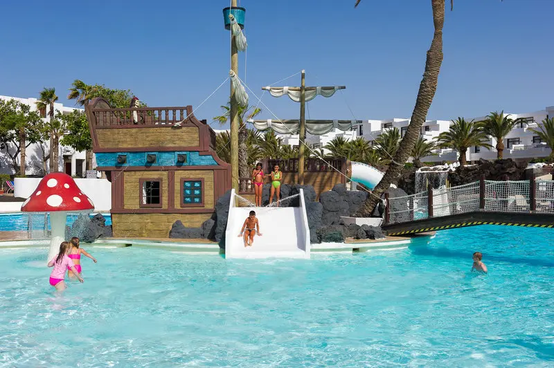 H10 Suites Lanzarote Gardens gallery image 6