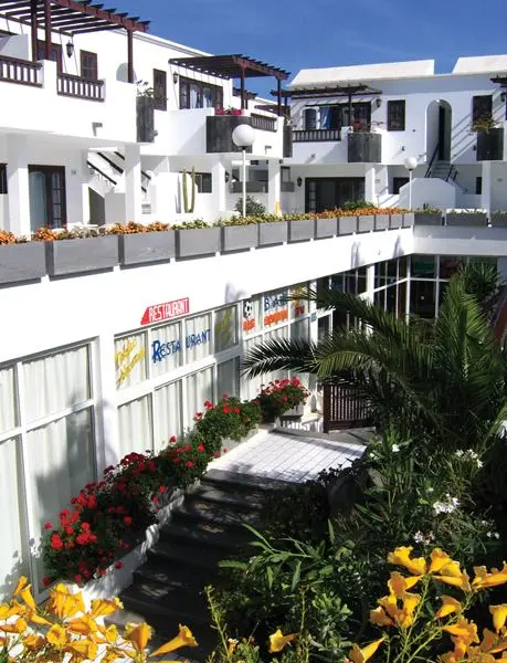 Plaza Azul Apartments gallery image 20