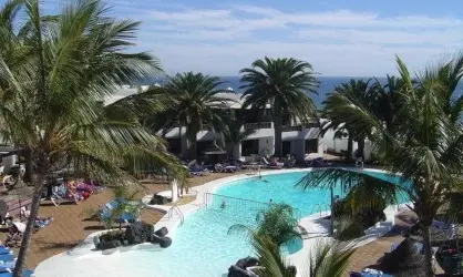 R2 Bahia Kontiki Beach