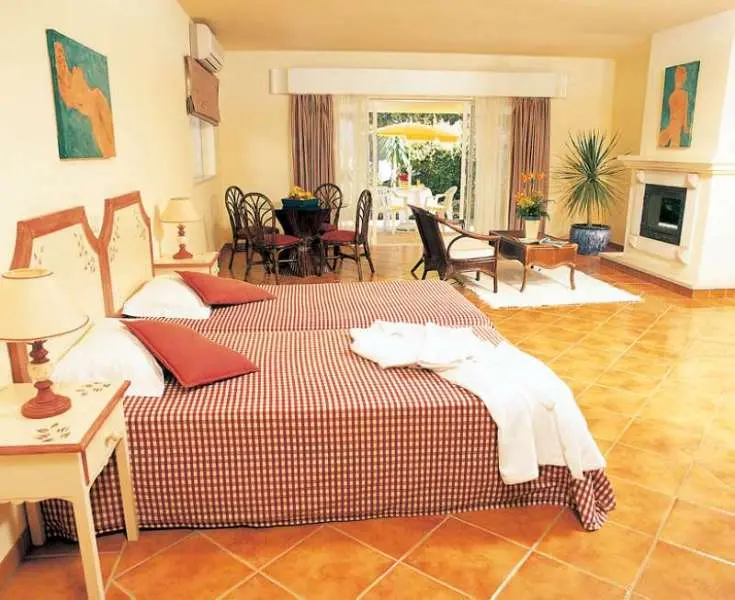 Costa D'Oiro Ambiance Village gallery image 7