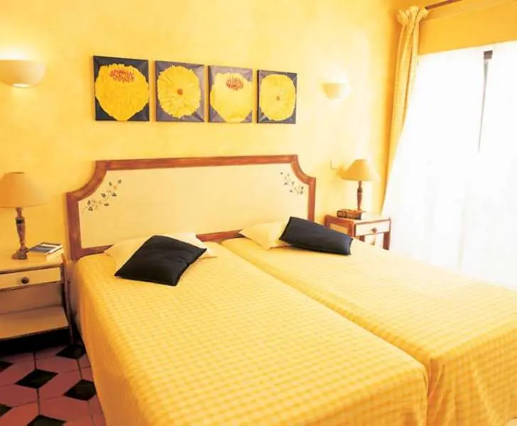 Costa D'Oiro Ambiance Village gallery image 8
