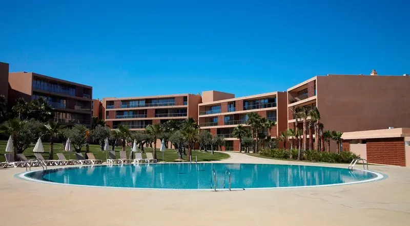 Salgados Vila Das Lagoas Apts gallery image 9