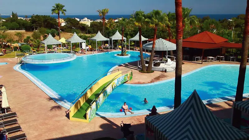 Baia Grande Hotel gallery image 2