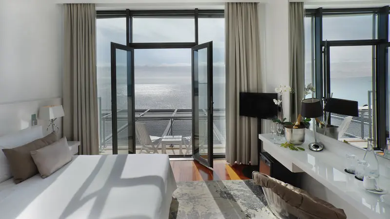 Farol Hotel gallery image 7