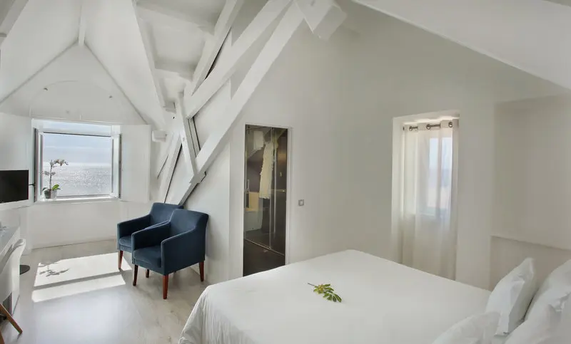 Farol Hotel gallery image 8