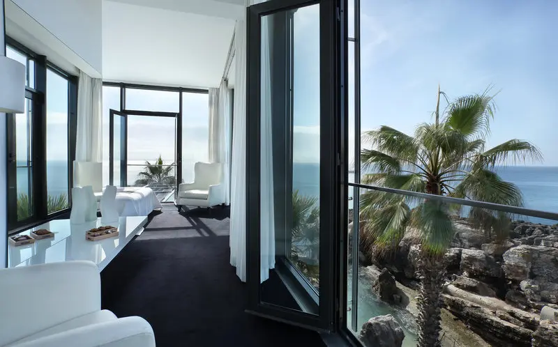 Farol Hotel gallery image 9