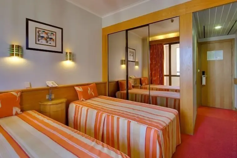 Alif Campo Pequeno Hotel gallery image 2