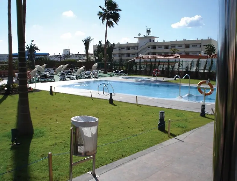Los Girasoles Apartments