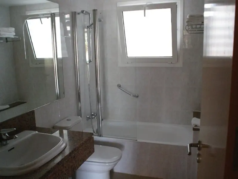 Los Girasoles Apartments gallery image 9
